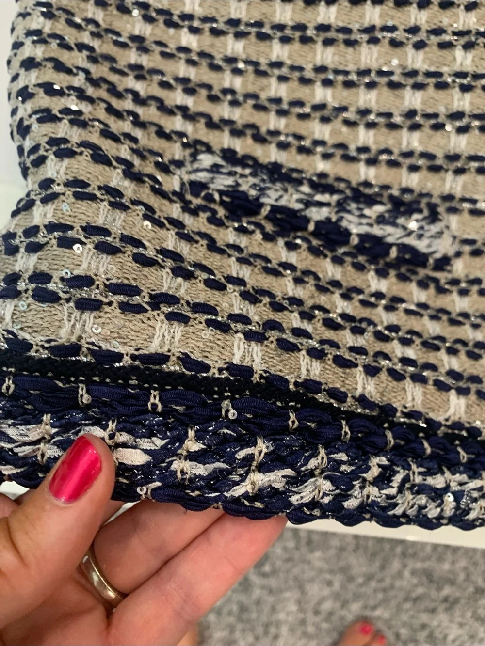St John Textured Knit Boatneck Sweater in Navy and Cream. Small - Picture 7 of 8